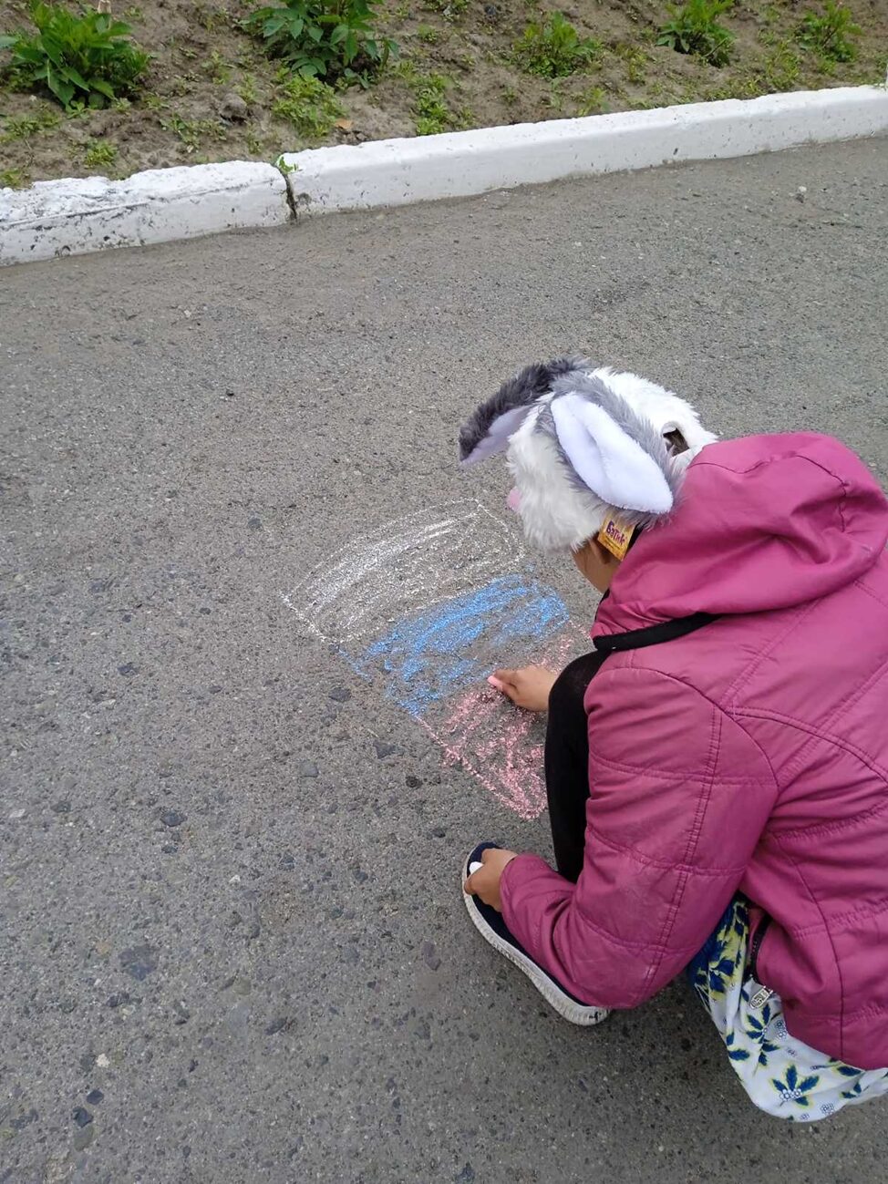 Конкурс рисунков на асфальте