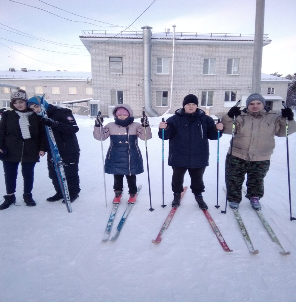 «ЛЫЖНАЯ  ПРОГУЛКА НА СВЕЖЕМ ВОЗДУХЕ»