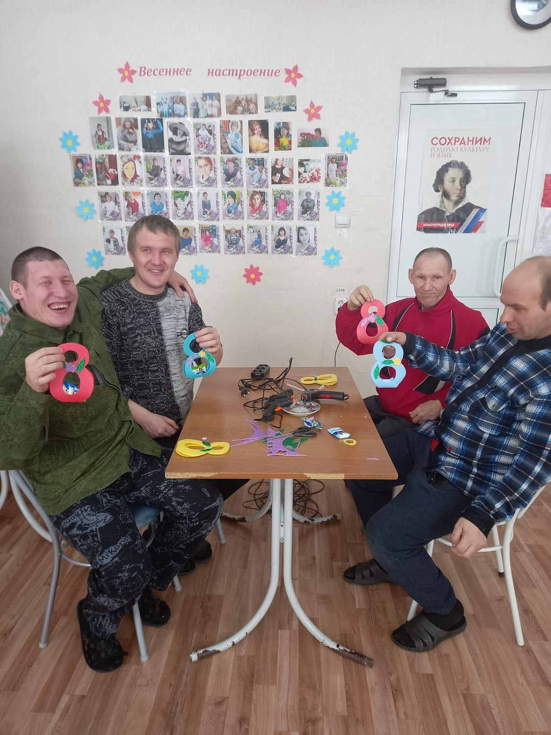 Праздничные сувениры