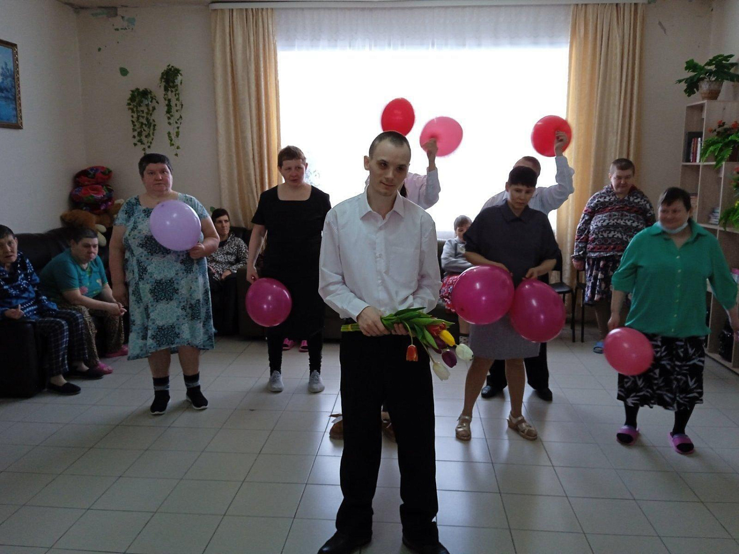 «Всё начинается с женщины»